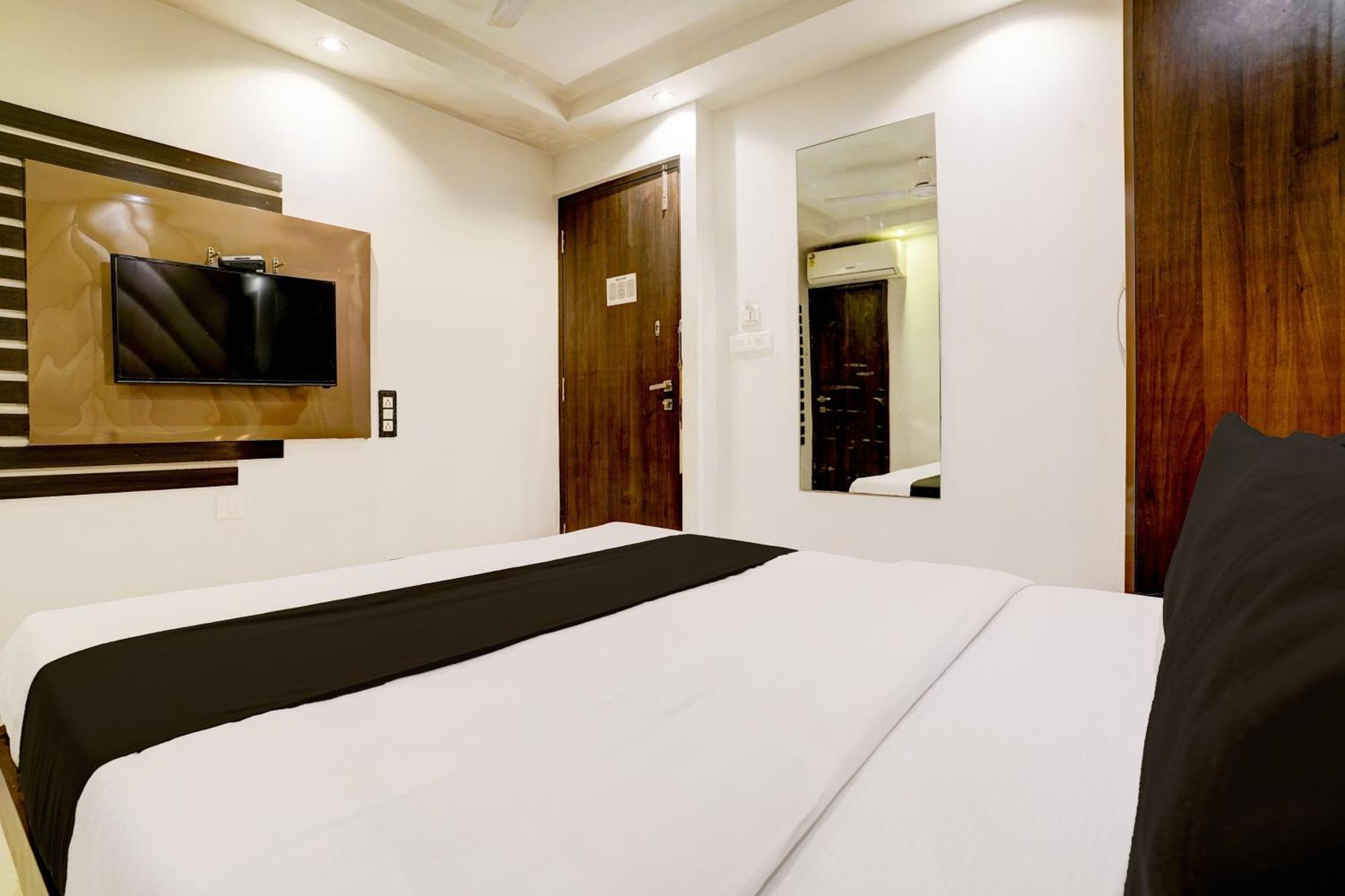 Super Hotel O Mumbai Central Formerly Park Palace Buitenkant foto