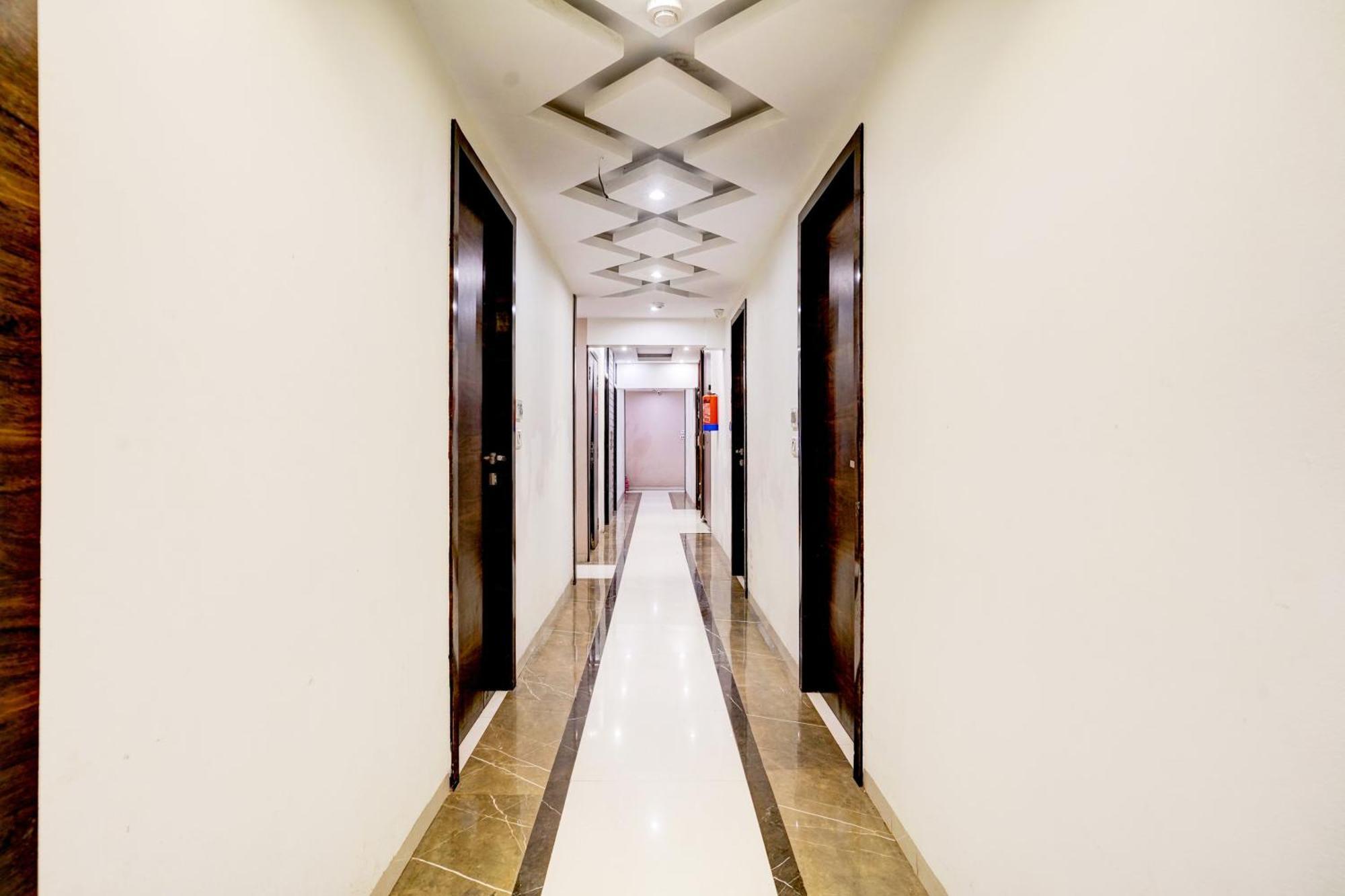 Super Hotel O Mumbai Central Formerly Park Palace Buitenkant foto